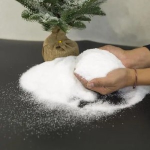 聚丙烯酸钠以假乱真作为人造雪花材料